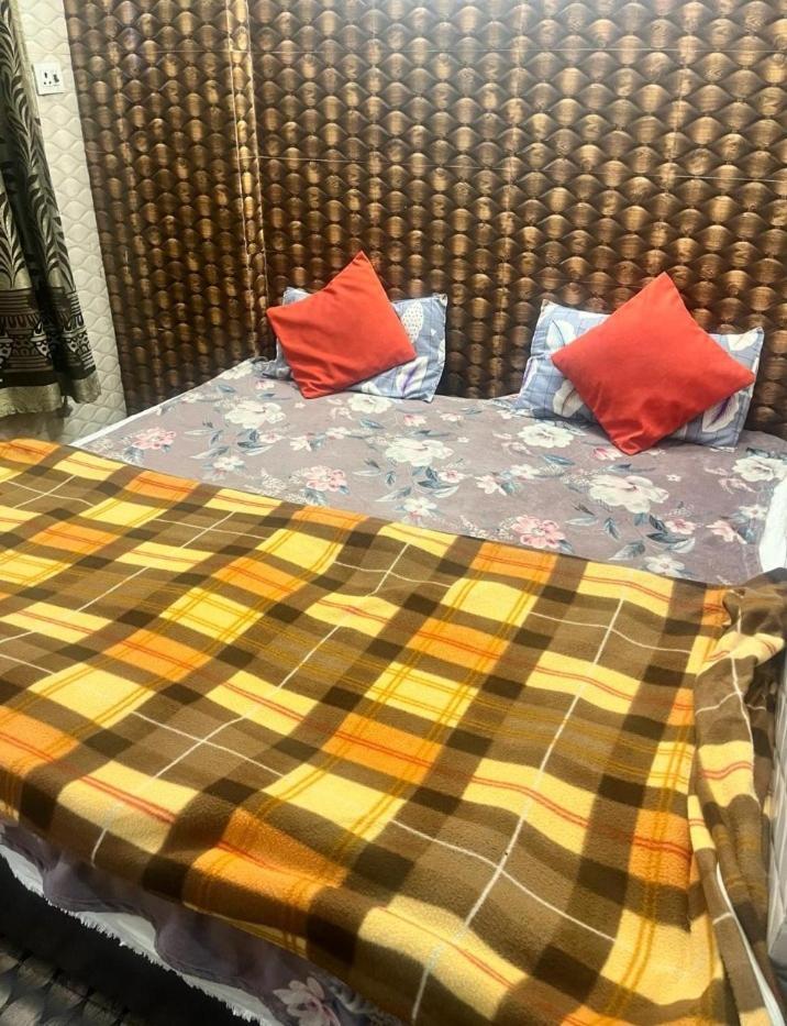 Arora Guest House Amritsar Eksteriør bilde