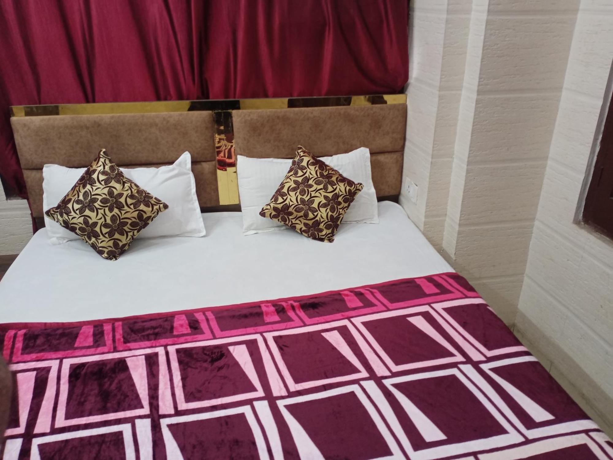 Arora Guest House Amritsar Eksteriør bilde