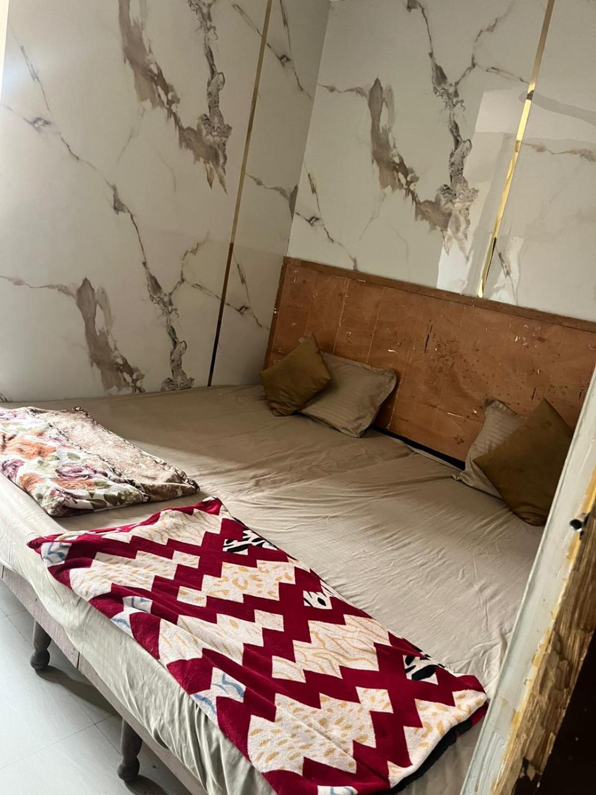 Arora Guest House Amritsar Eksteriør bilde