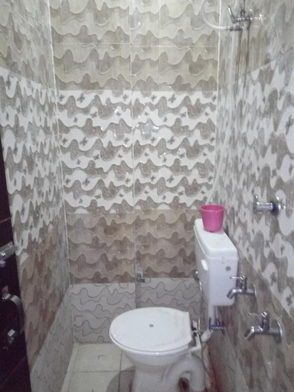 Arora Guest House Amritsar Eksteriør bilde